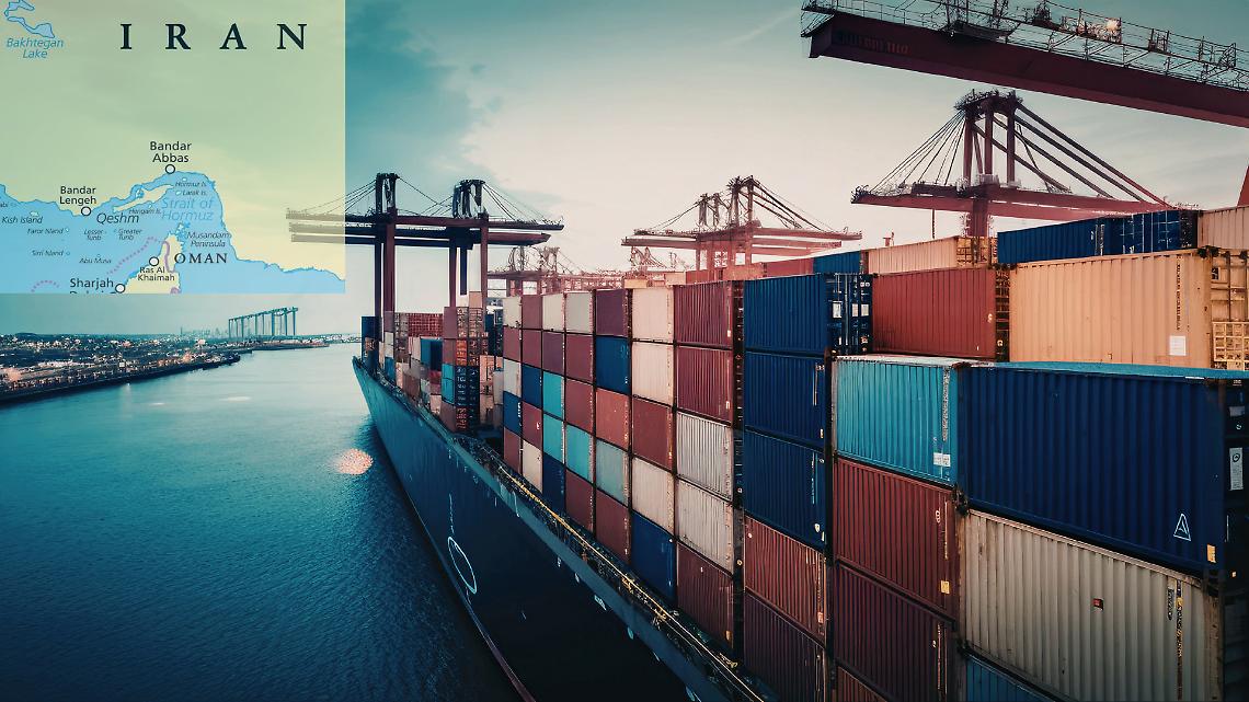 Hormuz si chiude, l&rsquo;ortofrutta italiana trema: mele ferme, ordini cancellati e costi che tornano a salire