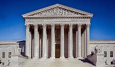 Dazi, terremoto a Washington: la Corte Suprema smonta l&rsquo;architettura legale dei prelievi di Trump. L&rsquo;agroalimentare italiano chiede certezze