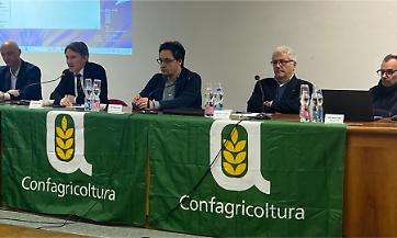 La Libera, quando il confronto parte dalla base