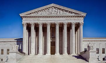 Dazi, terremoto a Washington: la Corte Suprema smonta l&rsquo;architettura legale dei prelievi di Trump. L&rsquo;agroalimentare italiano chiede certezze