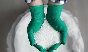 Fertilizzanti 2026: urea ancora alta, CBAM in vigore e rotte sotto stress